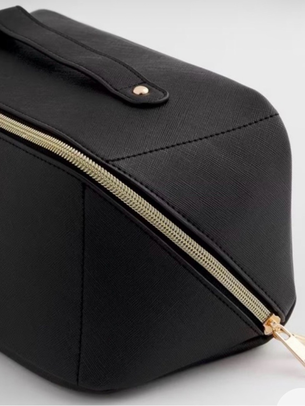 Chico's Black Saffiano Faux Leather Toiletry Bag Travel Bag Makeup Case NWT